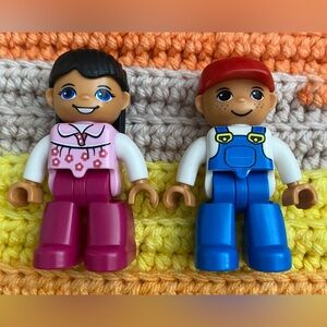 Duplo-Lego Style Kids Toy Figures - Pink & Blue